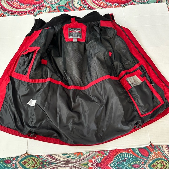 Eddie Bauer Jacket Weatherproof Red & Black 7 Pockets Detachable Hood Sz Small - Picture 5 of 13